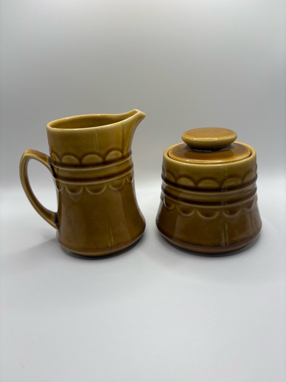 Vintage Homer Laughlin Golden Harvest Creamer & Covered Sugar Bowl Stoneware